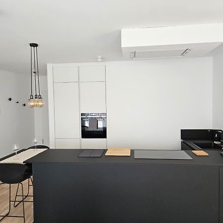 New Spacious Two Bedroom Center With Parking, Near Public Transport Luxembourg Extérieur photo