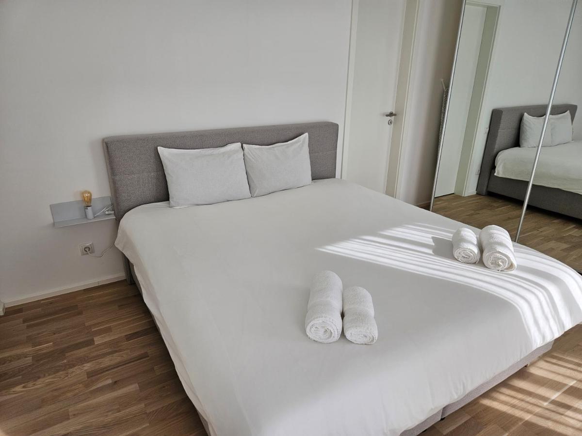 New Spacious Two Bedroom Center With Parking, Near Public Transport Luxembourg Extérieur photo