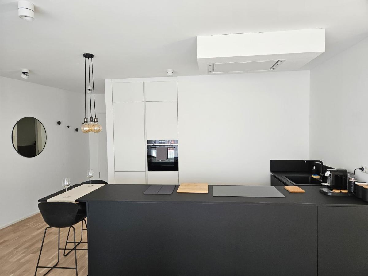 New Spacious Two Bedroom Center With Parking, Near Public Transport Luxembourg Extérieur photo